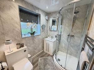 Photo 16- click for photo gallery